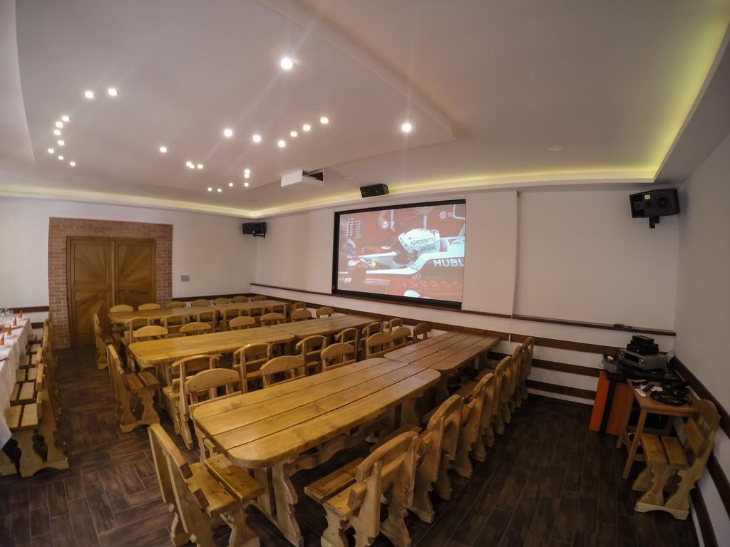Buzás Pince Vendégház Ecséd Exterior foto